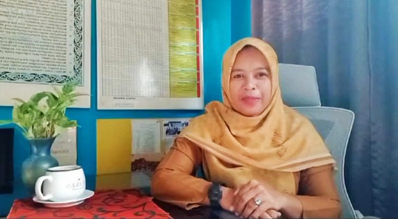 Foto: Kepala Sekolah SDN Cipete 5, Yulia Wardani.