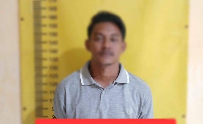 Foto: Penjual Obat Obat Terlarang Saat Diamankan Polsek Teluknaga.