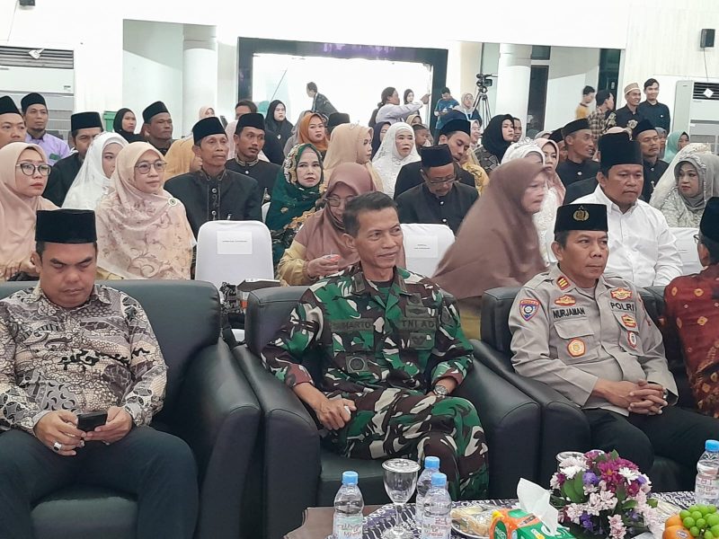 Foto: Danramil 06/Trs Saat Menghadiri Resepsi Isbat Pernikahan Massal, Mewakili Dandim.