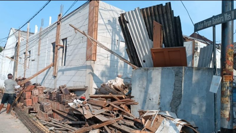 Foto: Pembangunan Kontrakan di Wilayah Neglasari yang Diduga Belum Mengantongi IMB.