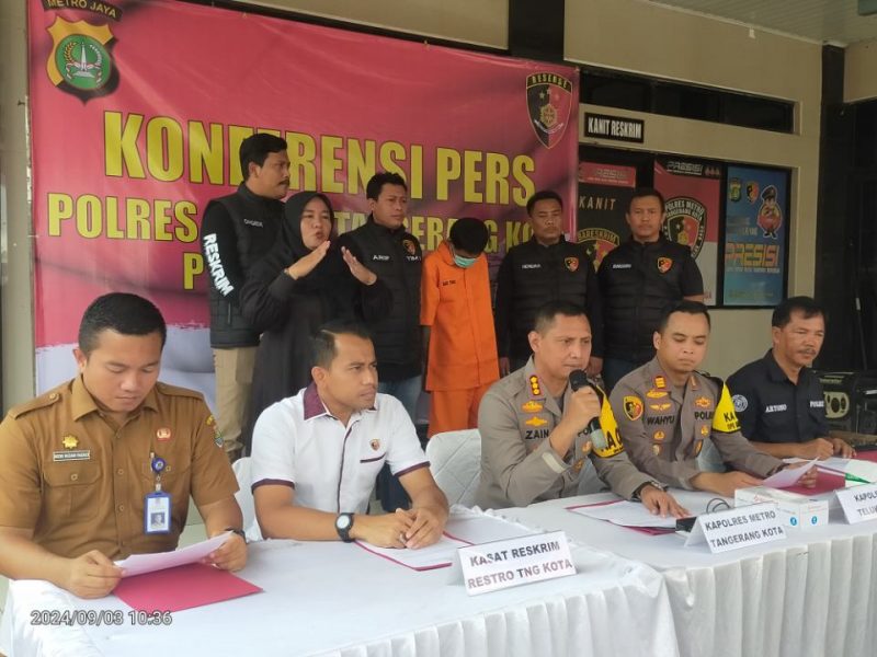 Foto: Kapolres Metro Tangerang Kota, Kombes Pol Zain Dwi Nugroho Beserta Jajaran Saat Menggelar Konferensi Pers Kasus Pembunuhan di Mapolsek Teluknaga.