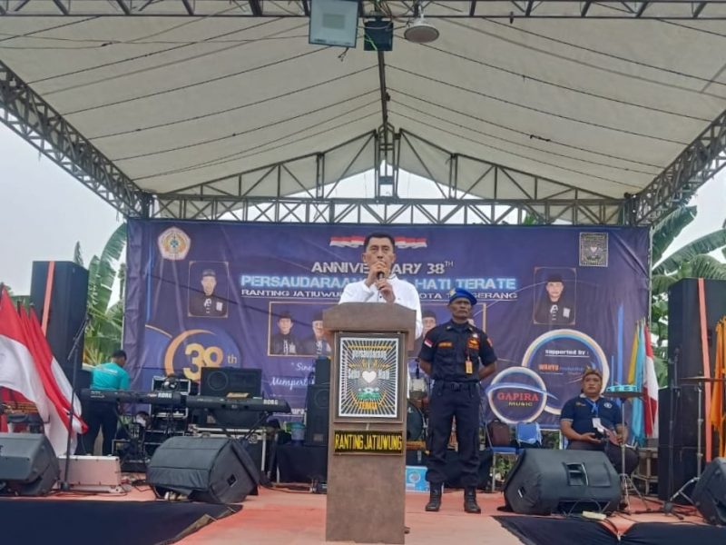 Foto: Lurah Gembor Ahmad Nurdin, Saat Men yampaikan Sambutan di Acara HUT PSHT Ranting Jatiuwung ke-38.