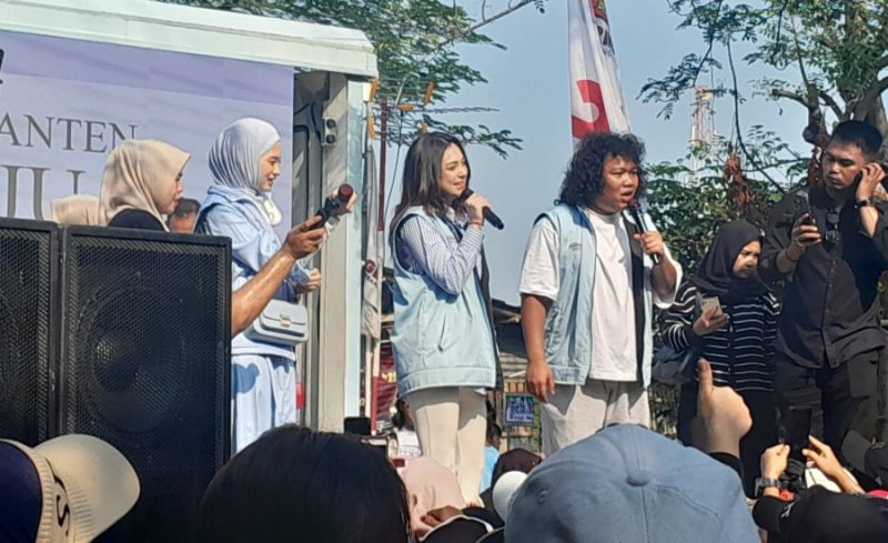 Foto: Relawan GBAM Andra Soni-Dimyati Saat Menggelar Senam Gemoy.