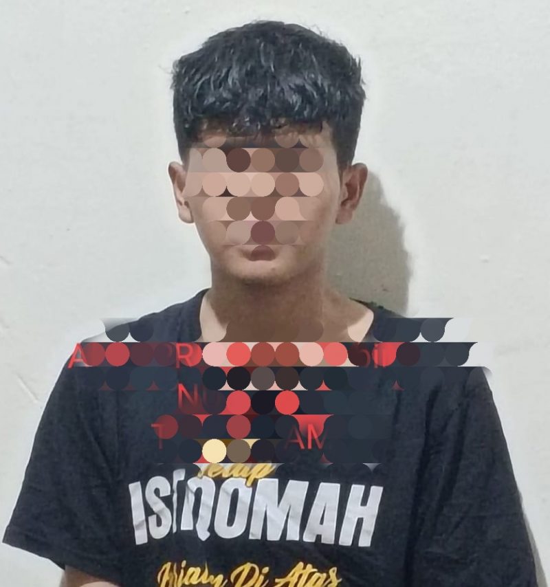 Foto: Salah Satu Pelaku Tawuran Inisial AAP (19) Yang Kedapatan Membawa Celurit Saat Tawuran.