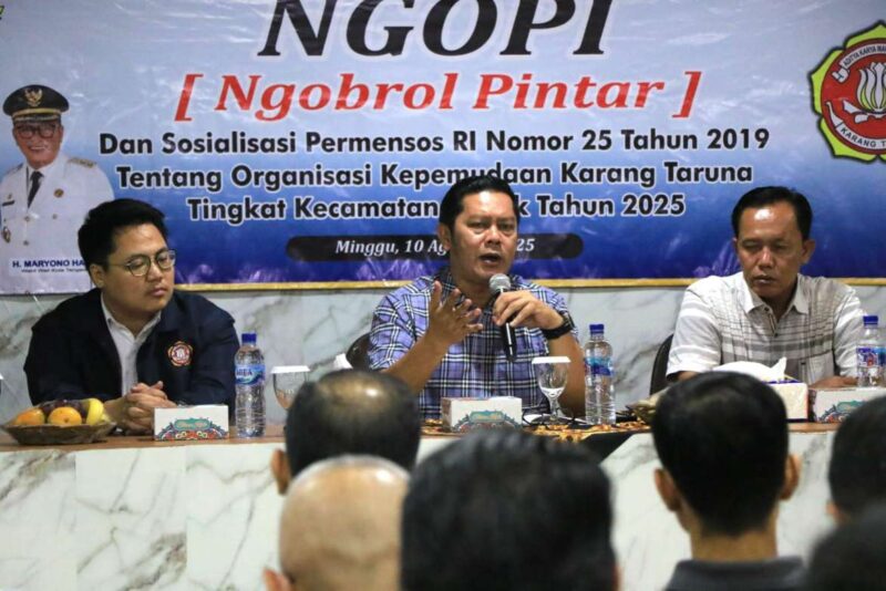 Foto: Wakil Wali Kota Tangerang, H. Maryono Hasan Saat Menghadiri Acara Ngopi Bareng Karang Taruna Periuk.