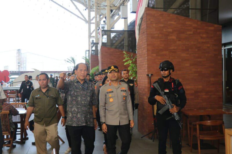 Foto: Kapolres Metro Tangerang Kota, Kombes Pol. Raden Muhammad Jauhari Saat Memimpin Patroli Skala Besar di Tangerang.