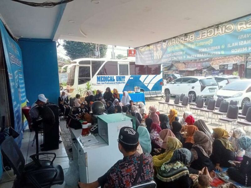Foto: FM Clinic Saat Menggelar Pengajian Akbar Dalam Rangka Peringatan Maulid Nabi Muhammad SAW 2025.