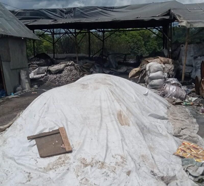 Foto: Lokasi pembakaran dan peleburan Alumunium Foil didaerah Kecamatan Rajeg, Kelurahan Sukatani.