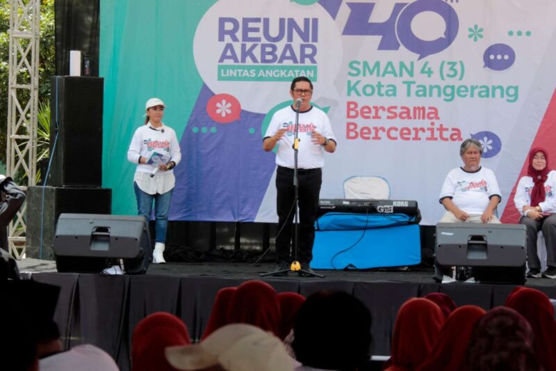 Foto: Wakil Walikota Tangerang, Haji Maryono Hasan Saat Menghadiri Acara Reuni Akbar SMAN 4 Kota Tangerang