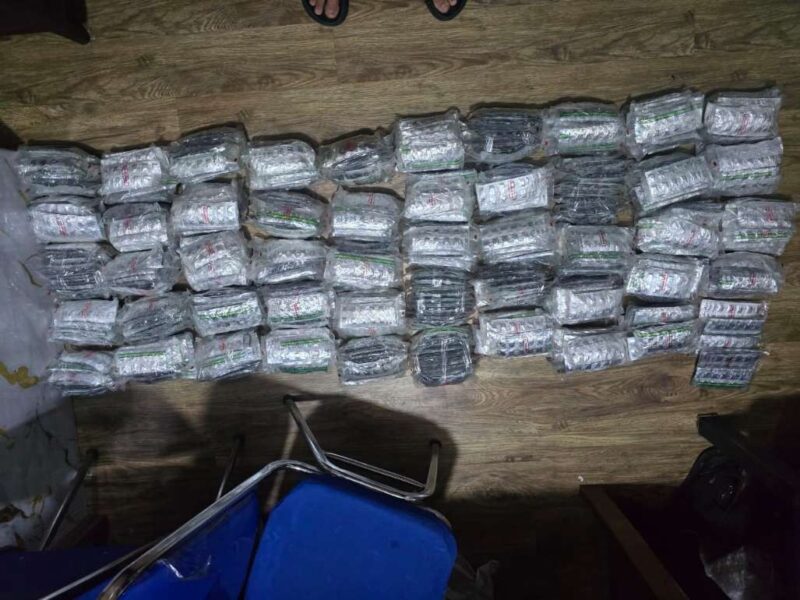 Foto: Puluhan Ribu Butir Pil Obat Keras Tanpa Izin Edar Saat Diamankan Polsek Batuceper.