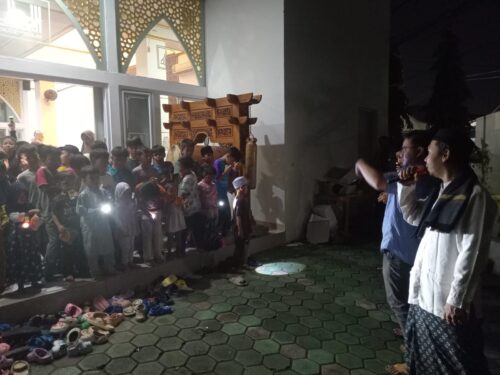 "Kami warga Cluster Royal Karawaci mengucapkan Marhaban Ya Ramadan,Selamat menunaikan Ibadah puasa...