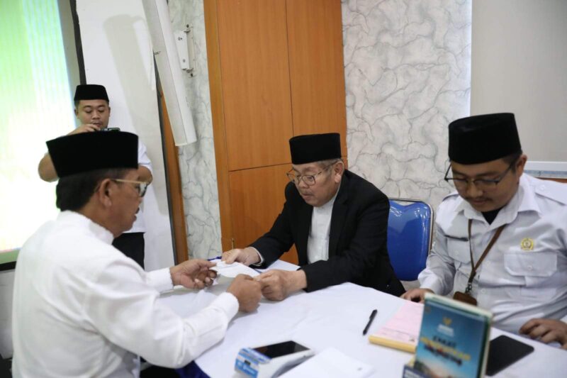 Foto: Wali Kota Tangerang, H. Sachrudin Saat Menghadiri Gegyar Sakat Maal di BAZNAZ Kota Tangerang.