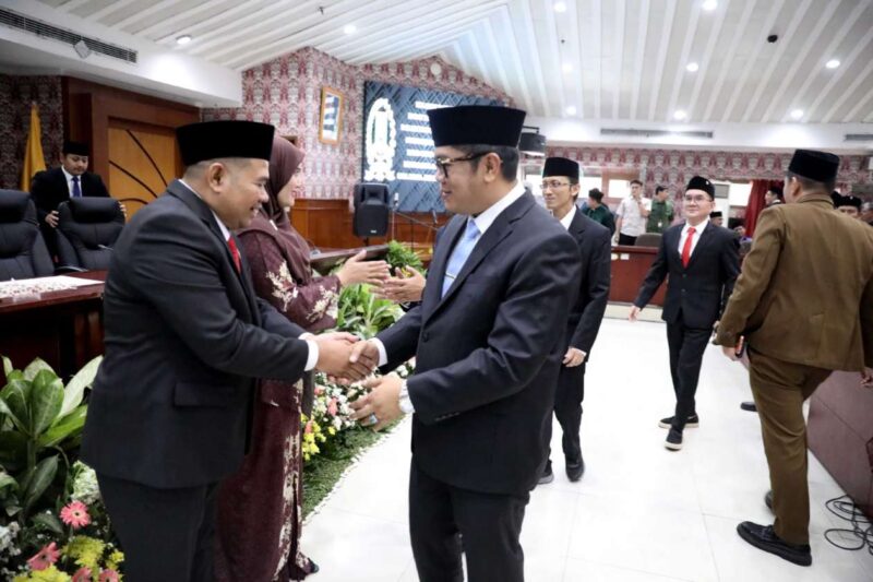 Foto: Wakil Wali Kota Tangerang, H. Maryono Hasan Saat Menghadiri Pelantikan DPRD PAW. 