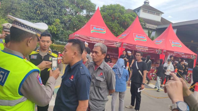 Foto: Polres Metro Tangerang Kota Saat Melakukan Pengecekan Para Driver. 