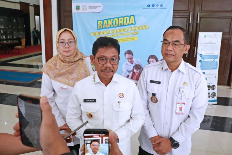 Foto: Wali Kota Tangerang, H. Sachrudin Saat Memberikan Keterangan Pers.