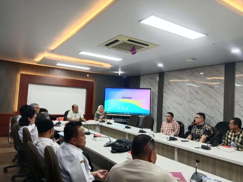 Foto: Rapat Dengar Pendapat (RDP) yang digelar di ruang Badan Anggaran (Banggar) DPRD Kota Tangerang, Rabu (15/04/2026).