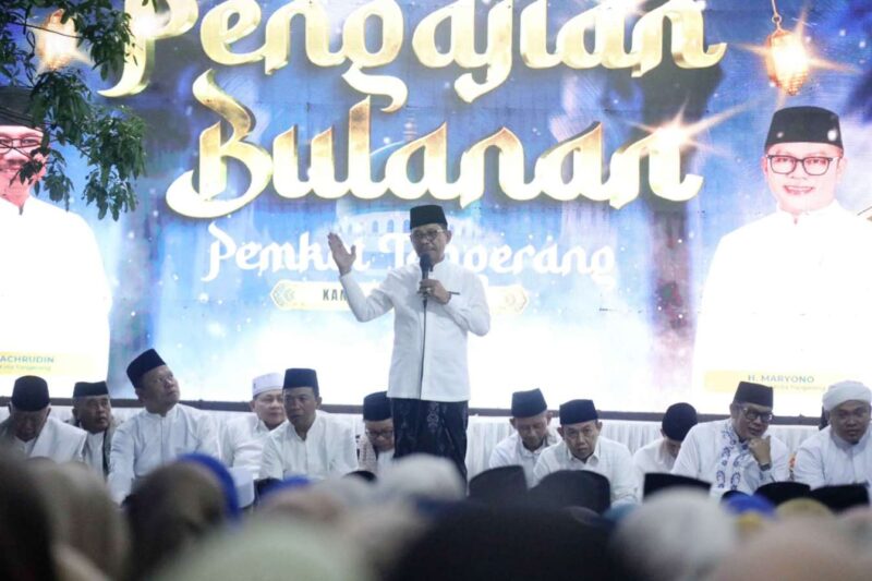 Foto: Wali Kota Tangerang, H. Sachrudin Saat Menyampaikan Sambutan di Acara Pengajian Bulanan. 