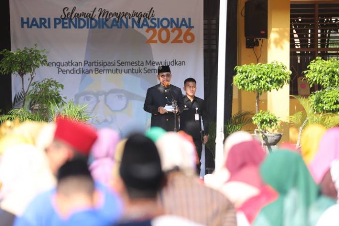 Foto: Wali Kota Tangerang, H. Sachrudin Saat Pimpin Apel di Hardiknas 2026.