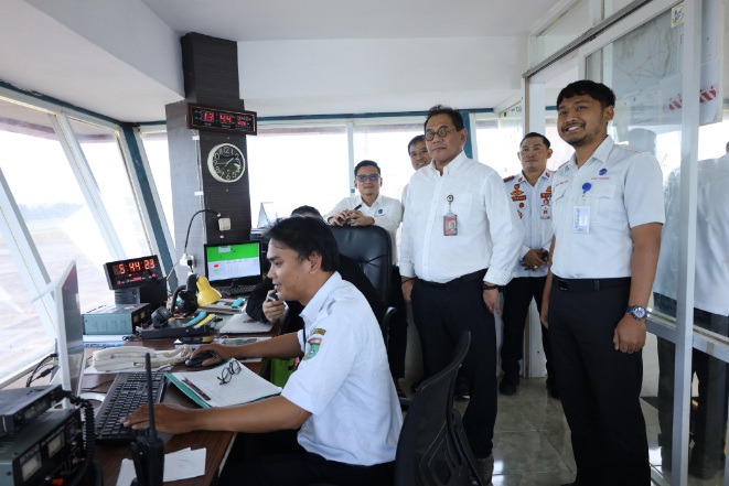 Foto: Ruang ATC Bandara Soekarno - Hatta.