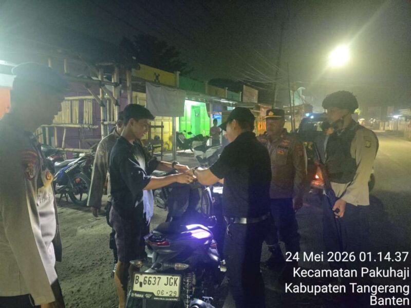 Foto: Kapolsek Pakuhaji, AKP Prapto Lasono, SH., Saat Pimpin Razia dan Patroli Cipta Kondisi.
