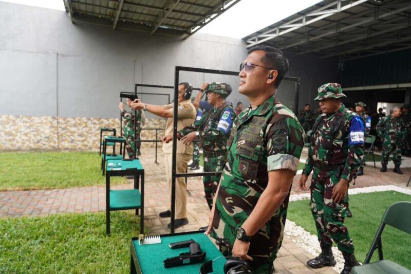 Foto: KOREM 052 Wijayakrama Saat Latihan Menembak Bersama Forkopimda. 
