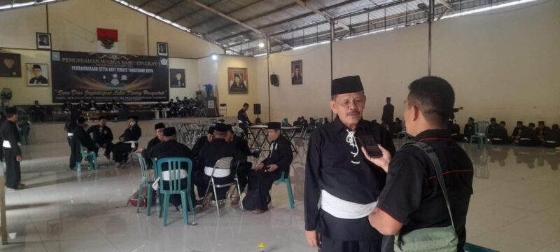 Foto: Ketua Cabang Organisasi Pencak Silat PSHT Cabang Kota Tangerang, Mas Sarju Saputro Saat Memberikan Keterangan Pers.