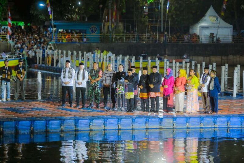 Foto: Wali Kota Tangerang, H. Sachrudin Bersama Jajaran OPD dan Tiga Pilar Saat Buka Gelaran Vestifal Cisadane 2026.