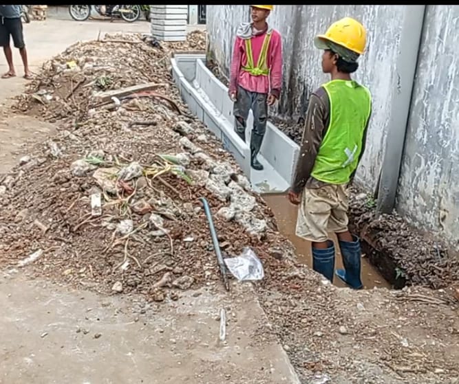 Foto : Tangkap Layar Kegiatan Pemasangan Uditch di Bonang Kelapa Dua