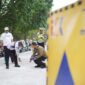 Foto: Walikota Tangerang, H. Sachrudin Saat Bersepeda Sembari Tinjau Perbaikan Jalan. 