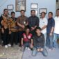 Dirum PDAM TB Berfoto Bersama Jajaran Pengurus Forwat Saat Kunjungan ke Sekretariat.