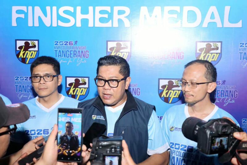 Wakil Walikota Tangerang H Maryono Hasan Saat Menghadiri Kegiatan KNPI Colour Night Run 5K Tangerang 2026 di Stadion Benteng, Sabtu malam (24/10/2026).