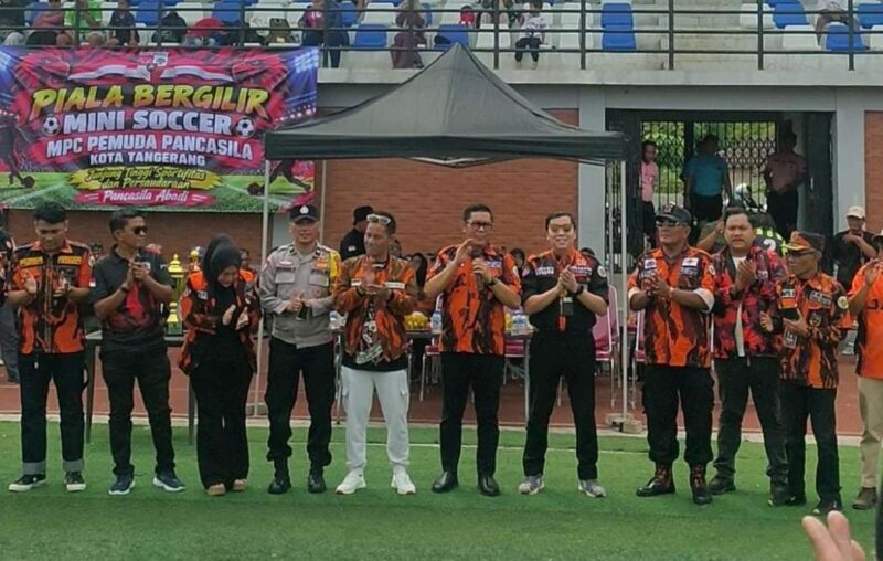 Wakil Walikota Tangerang, H. Maryono Hasan Saat Membuka Turnamen Mini Soccer MPC PP Kota Tangerang.