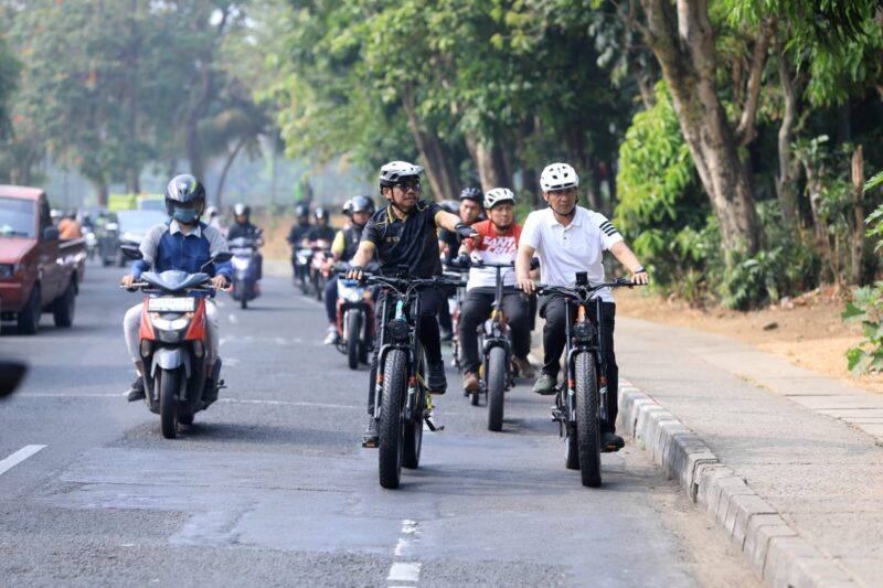 Walikota Tangerang Sachrudin Gowes Pantau Korvei Gerakan ASRI