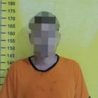 UA (33) Penjual Obat Keras Tanpa Izin Saat Diamankan Polsek Teluknaga.